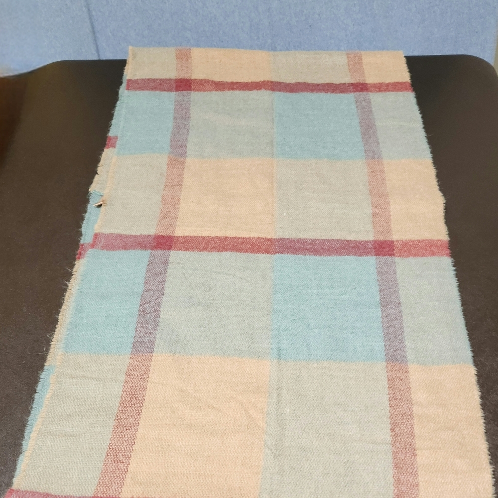 Plaid 100% acrylic scarf